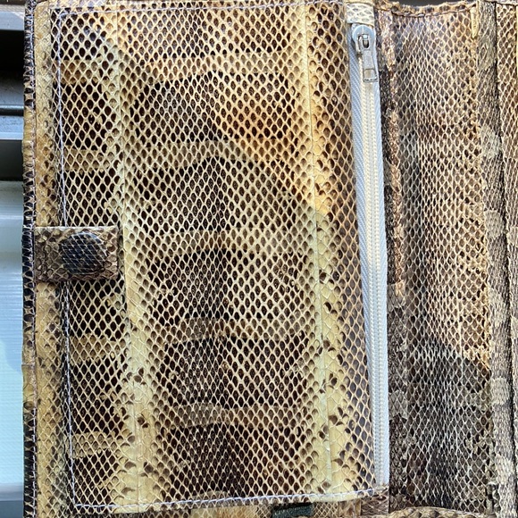 Vintage genuine snakeskin women’s wallet/clutch - Picture 4 of 10